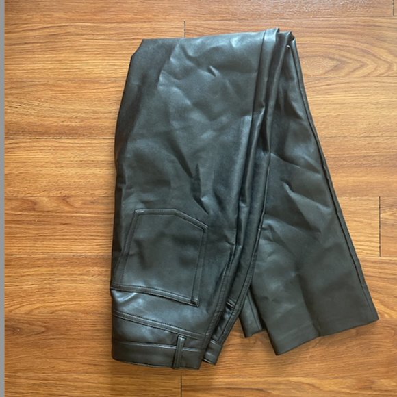 Aritzia Melina Pant - Picture 3 of 3